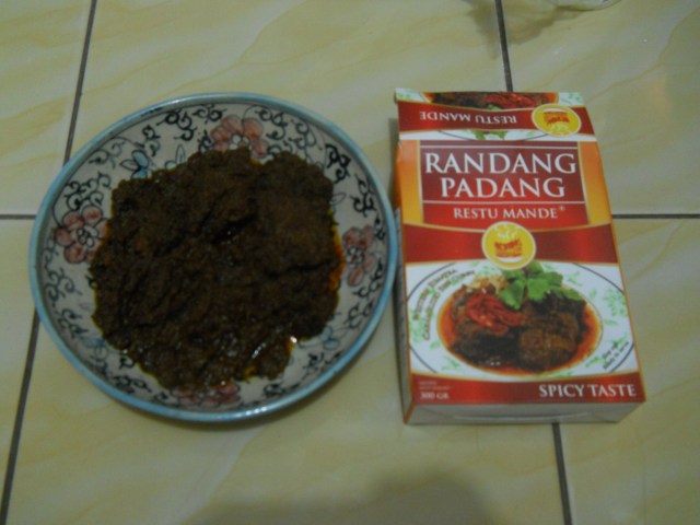 Daging rendang yagn banyak